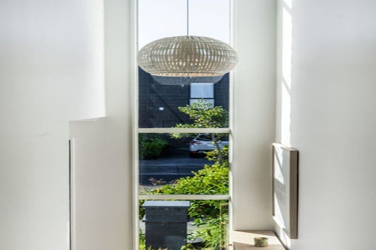 Photo of property in 24 Ian Morrison Road, Hobsonville, Auckland, 0616