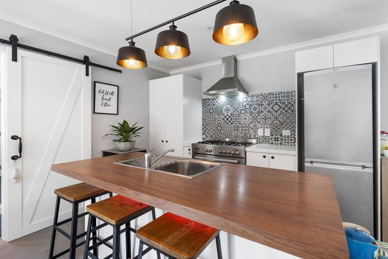 Photo of property in 33a Totara View Road, Wakefield, 7095