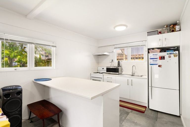 Photo of property in 31 Mckenzie Road, Mangere Bridge, Auckland, 2022