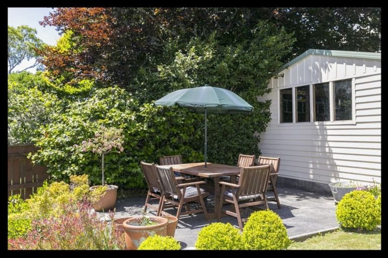 Photo of property in 30 Clutha Avenue, Khandallah, Wellington, 6035