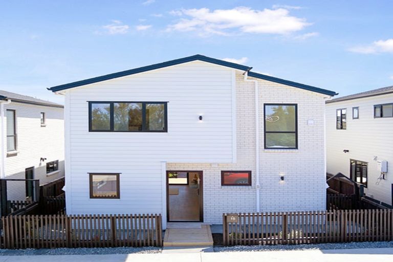 Photo of property in 15 Octans Road, Westgate, 0814