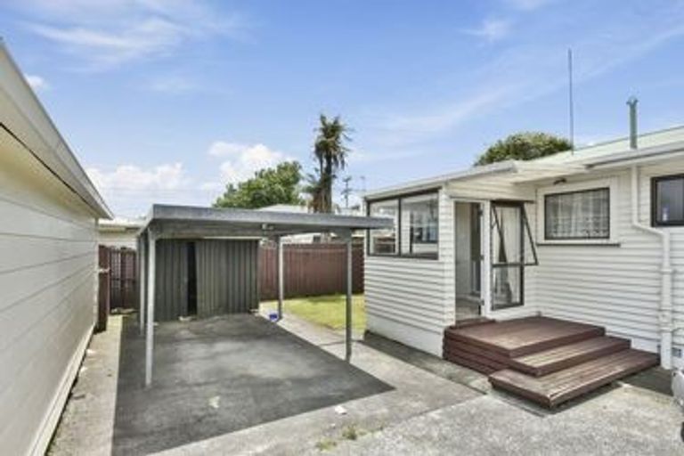 Photo of property in 26 Cosgrave Road, Papakura, 2110