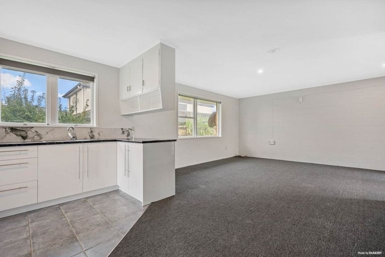 Photo of property in 5/12 Reagan Road, Manukau, Auckland, 2025