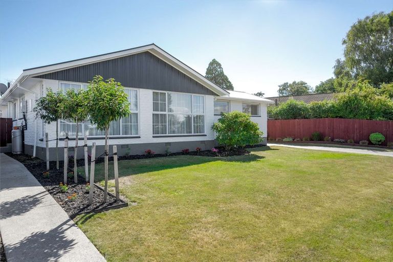 Photo of property in 14 Woodcote Avenue, Hornby, Christchurch, 8042