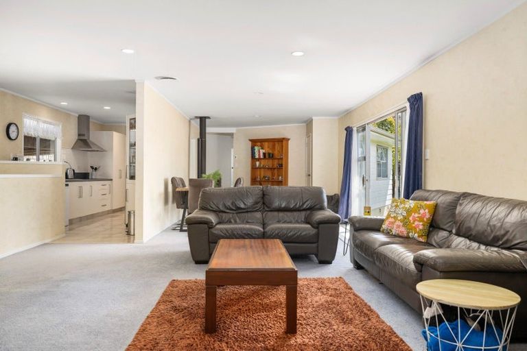 Photo of property in 15 Gilmore Street, Te Puke, 3119