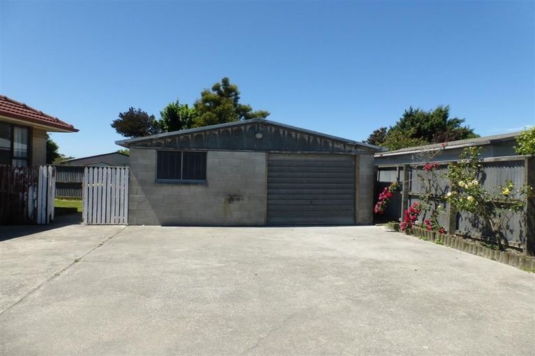 Photo of property in 61 Dickson Crescent, Hornby, Christchurch, 8042