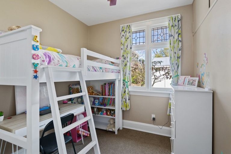 Photo of property in 36 Corson Avenue, Beckenham, Christchurch, 8023