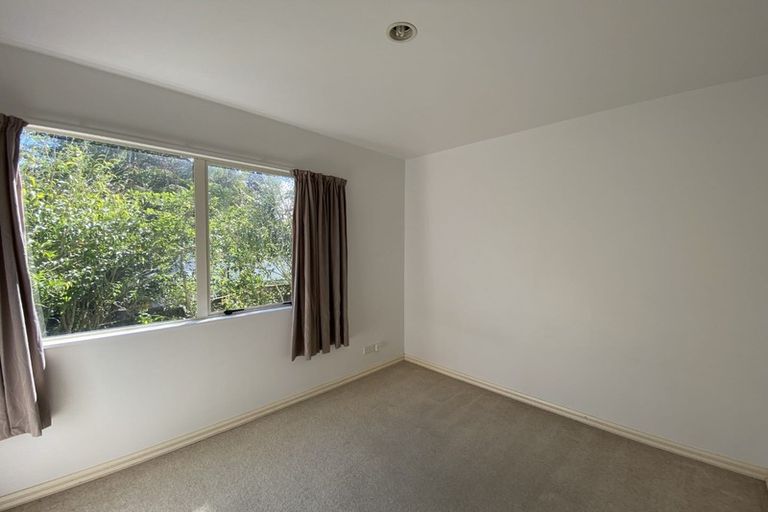 Photo of property in 19 Highbury Bypass, Birkenhead, Auckland, 0626