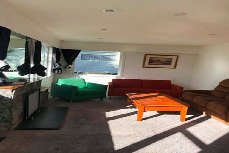 Photo of property in 3 Pelorous Street, Paparangi, Wellington, 6037