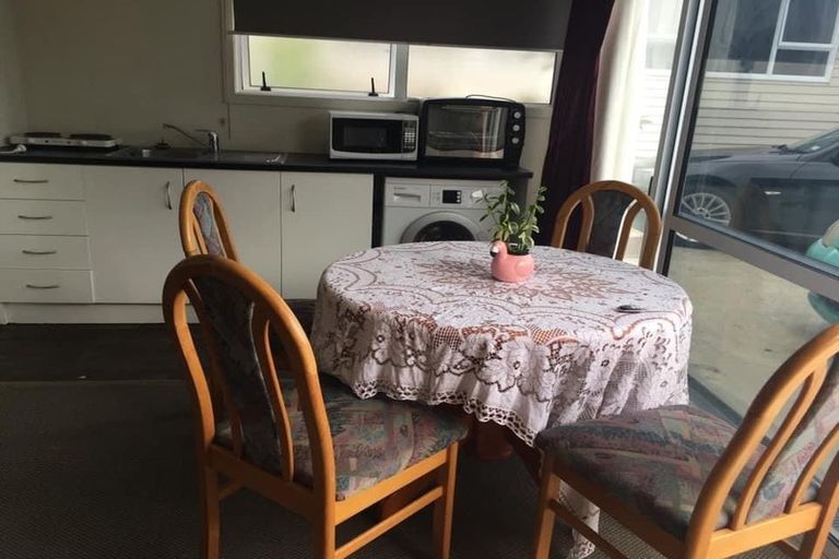 Photo of property in 22a Heath Street, St Andrews, Hamilton, 3200