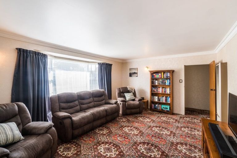 Photo of property in 1 Marsden Place, Awapuni, Palmerston North, 4412