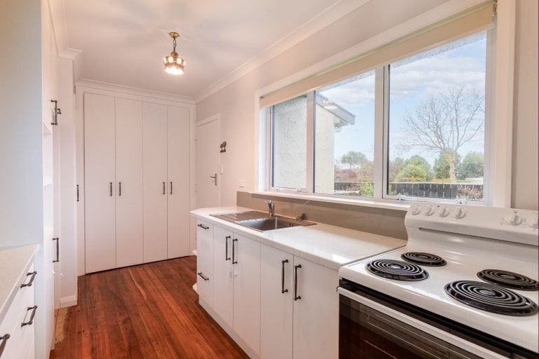 Photo of property in 3 Nelson Street, Dannevirke, 4930