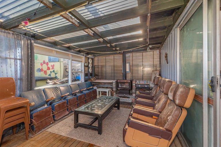 Photo of property in 25 Himatangi Street, Himatangi Beach, Foxton, 4891