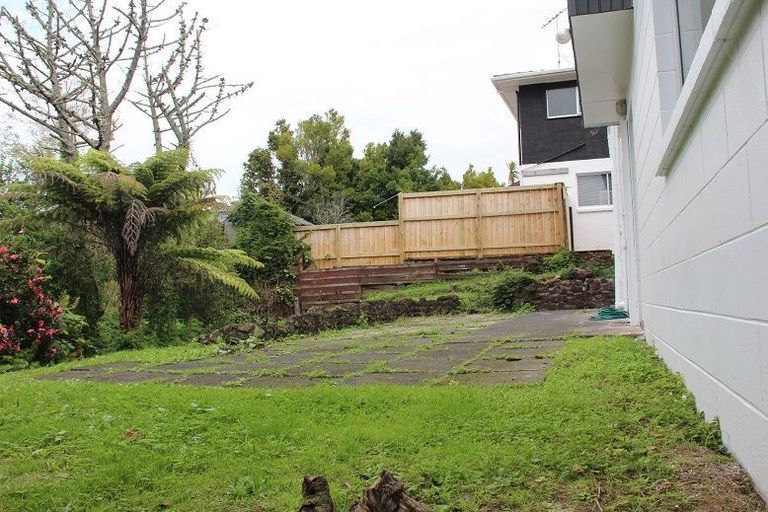 Photo of property in 18 Maxwelton Drive, Mairangi Bay, Auckland, 0630