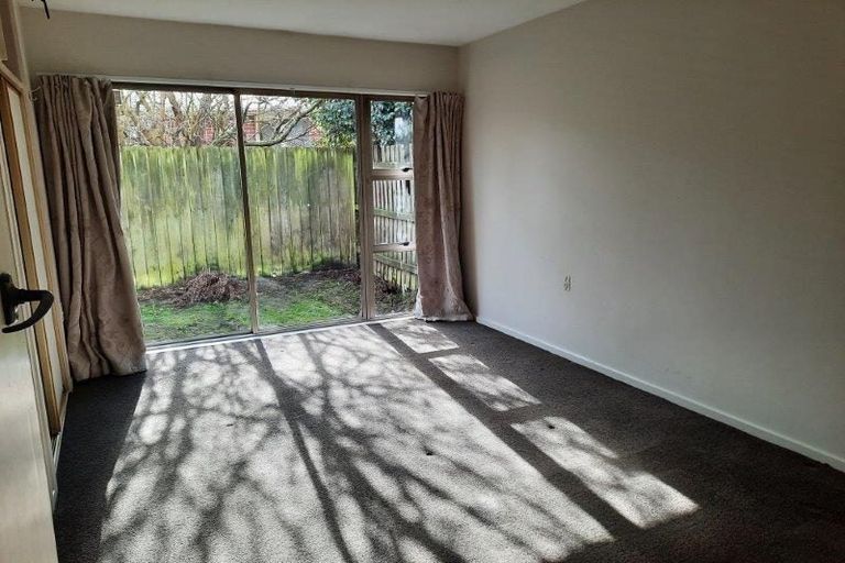 Photo of property in 75b Bryndwr Road, Bryndwr, Christchurch, 8052