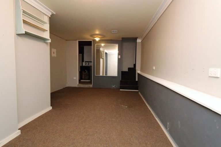 Photo of property in 59a Seaview Road, Marfell, New Plymouth, 4310