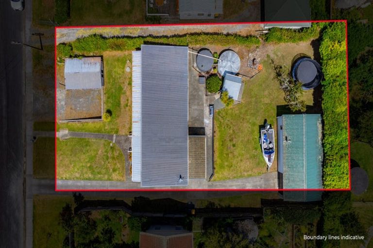 Photo of property in 16 Sea View Road, Leigh, 0985