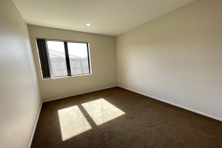 Photo of property in 13 Treestump Road, Takanini, 2112