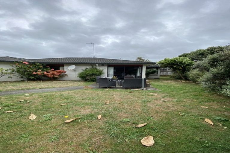 Photo of property in 22 Saint James Court, Paraparaumu, 5032