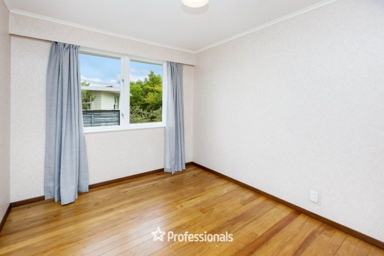 Photo of property in 16 Ruru Crescent, Heretaunga, Upper Hutt, 5018