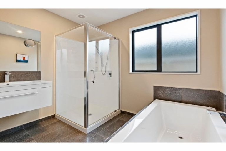 Photo of property in 52 Bamber Crescent, Halswell, Christchurch, 8025