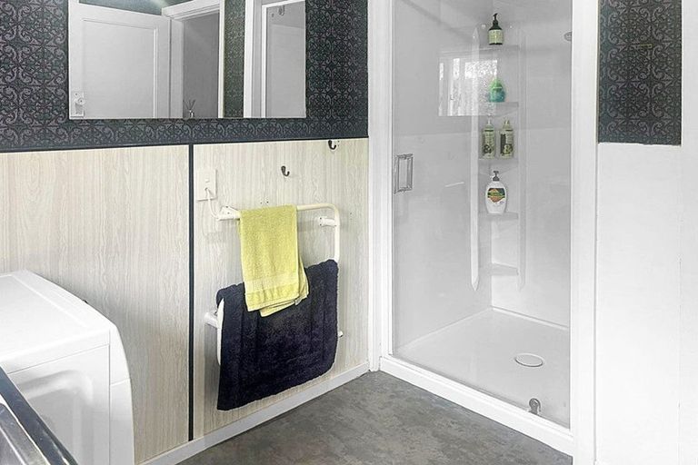 Photo of property in 86 Tawa Road, Kumeu, 0891