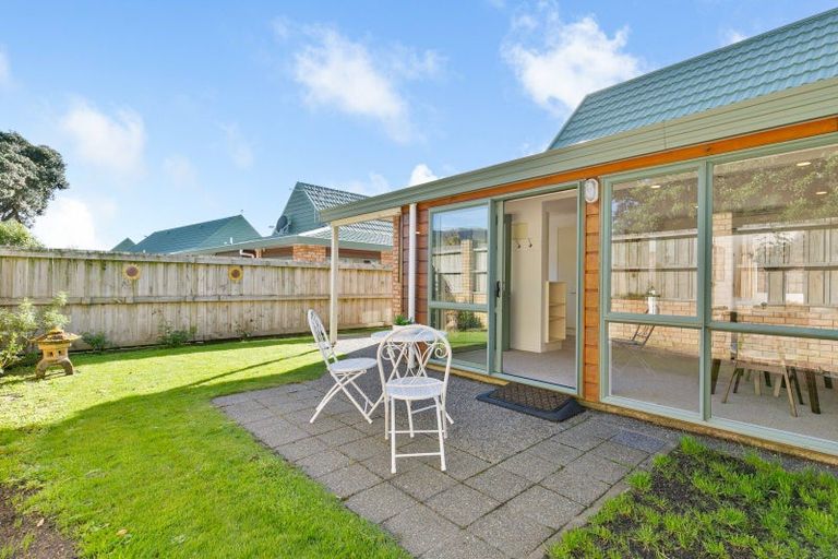 Photo of property in Redwood Village, 6/42 Main Road, Tawa, Wellington, 5028