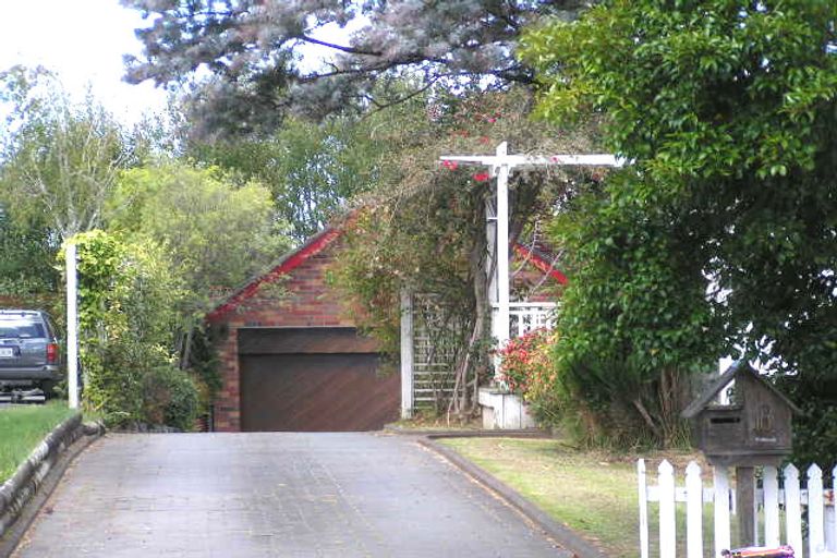 Photo of property in 1/10 Northumberland Avenue, Belmont, Auckland, 0622