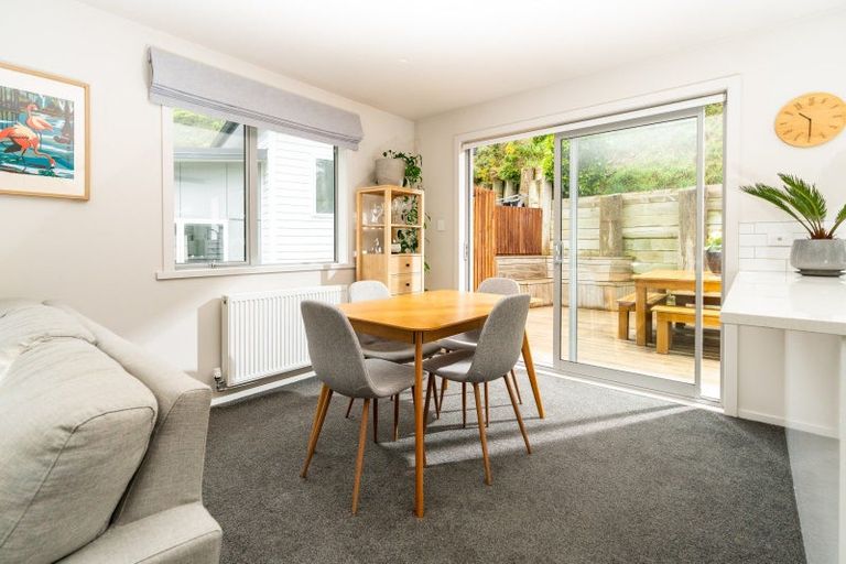 Photo of property in 20b Rarangi Way, Owhiro Bay, Wellington, 6023