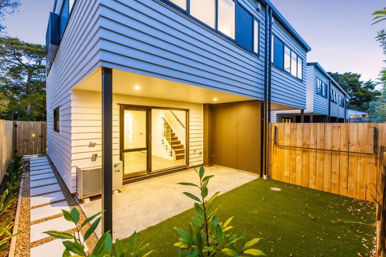 Photo of property in 6/63 Hillcrest Avenue, Hillcrest, Auckland, 0627