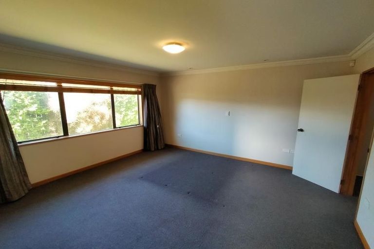 Photo of property in 99a Atawhai Road, Fitzherbert, Palmerston North, 4410