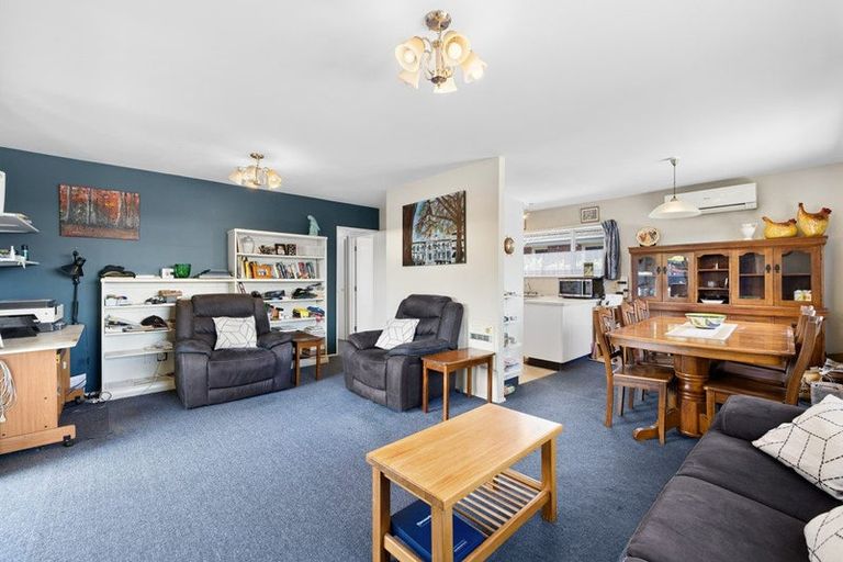 Photo of property in 2/83 Neill Street, Hornby, Christchurch, 8042