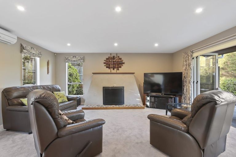 Photo of property in 542d West Coast Road, Oratia, Auckland, 0604