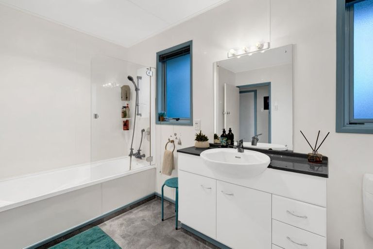 Photo of property in 22 Kingsford Street, Bell Block, New Plymouth, 4312