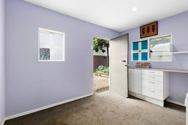 Photo of property in 42 Roosevelt Avenue, Onehunga, Auckland, 1061