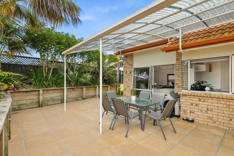 Photo of property in 4 Hendrika Court, Hobsonville, Auckland, 0618