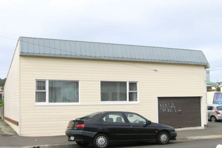 Photo of property in 22 Donald Mclean Street, Newtown, Wellington, 6021