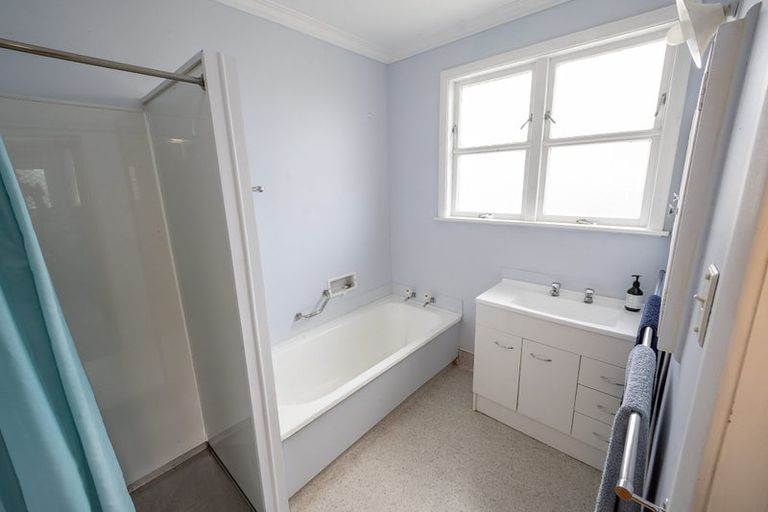 Photo of property in 115 Bartholomew Road, Levin, 5510