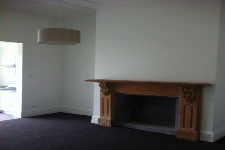 Photo of property in 64 Hinemoa Street, Birkenhead, Auckland, 0626