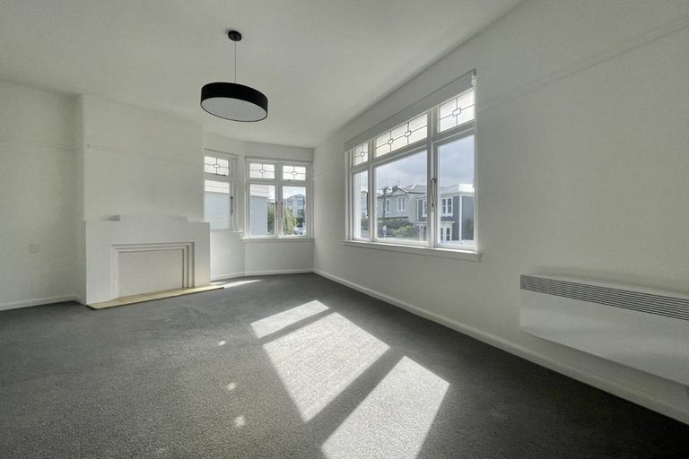 Photo of property in Hobson Flats, 1/1 Hobson Street, Pipitea, Wellington, 6011