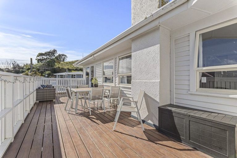 Photo of property in 6 Clearmont Crescent, Blagdon, New Plymouth, 4310