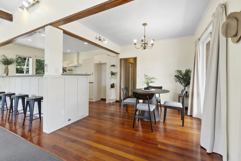 Photo of property in 24 Braid Road, St Andrews, Hamilton, 3200