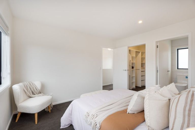 Photo of property in 10 Okoutu Lane, Moera, Lower Hutt, 5010