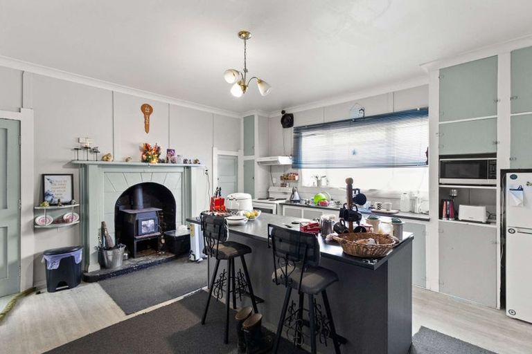 Photo of property in 8 Gurr Place, Aramoho, Whanganui, 4500