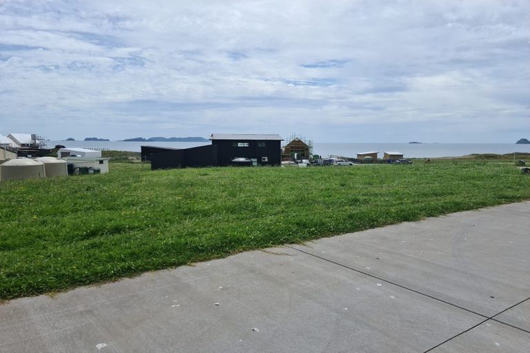 Photo of property in 12 Joyce Place, Opito Bay, 3592