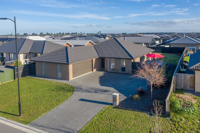 Photo of property in 15 Lignite Drive, Rolleston, 7614