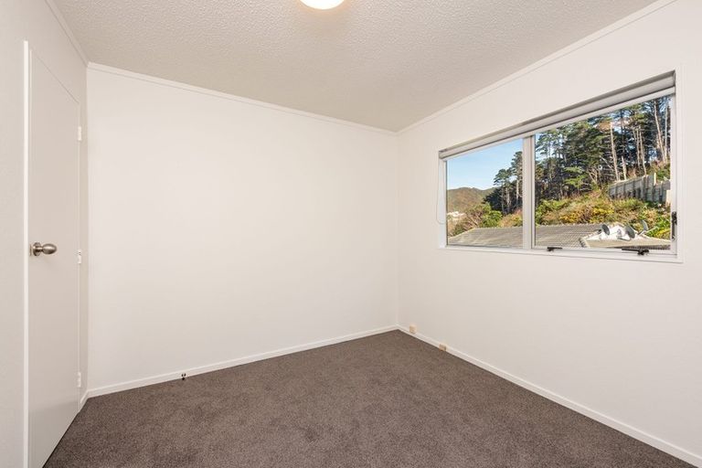 Photo of property in 7b Percy Dyett Drive, Karori, Wellington, 6012