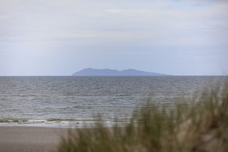 Photo of property in 138 Seaforth Road, Waihi Beach, 3611