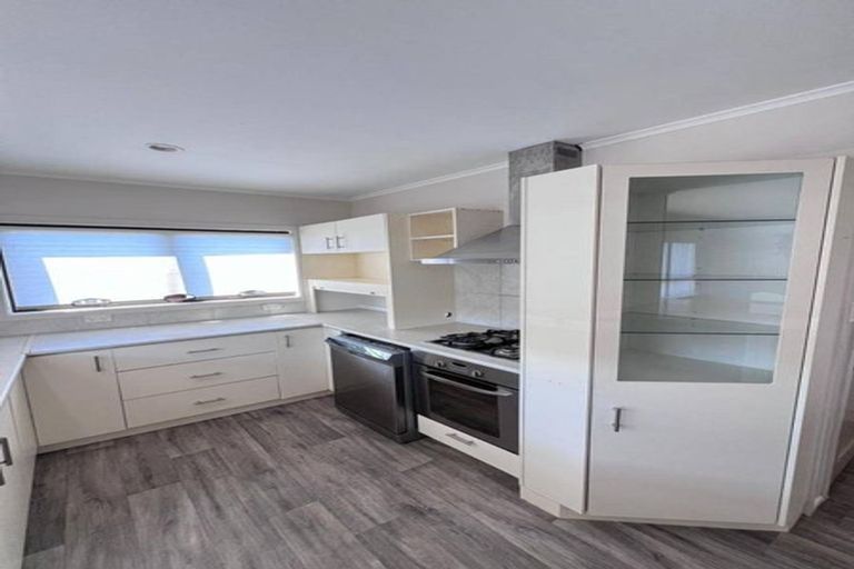 Photo of property in 31 Halberg Street, Papakura, 2110