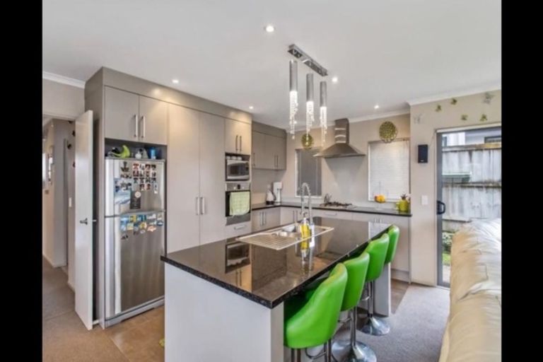 Photo of property in 34 Plantation Avenue, Flat Bush, Auckland, 2016